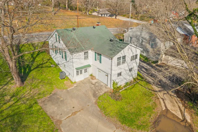 $229,900 | 4314 West Main Street, Erin, TN 37061