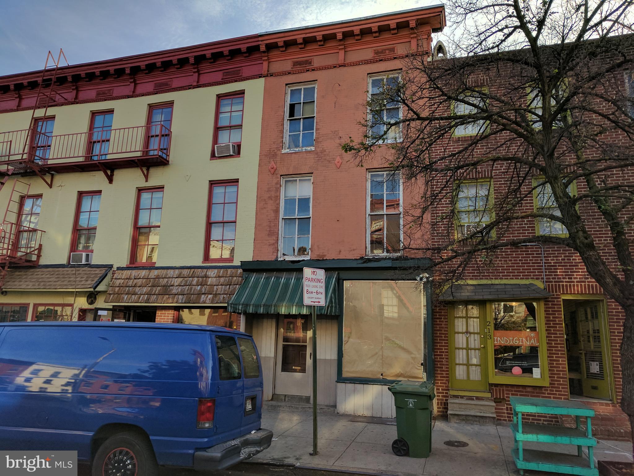 211 West Read Street Baltimore, MD 21201 - Photo 2 of 10 211 W Read St