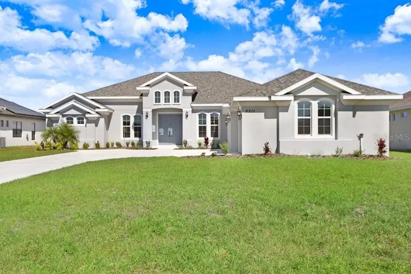 $824,990 | 5211 Lake Venice Drive, Wimauma, FL 33598