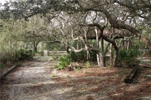 $824,990 | 5211 Lake Venice Drive, Wimauma, FL 33598