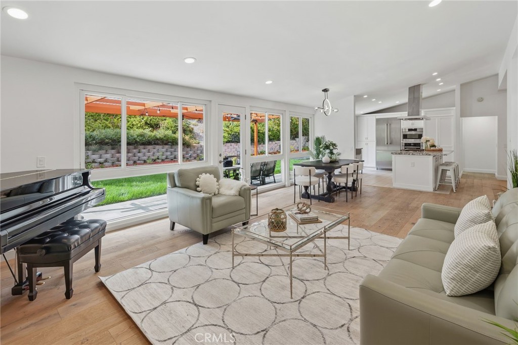 45 Silver Spring Drive Rolling Hills Estates, CA 90274 - Photo 10 of 49