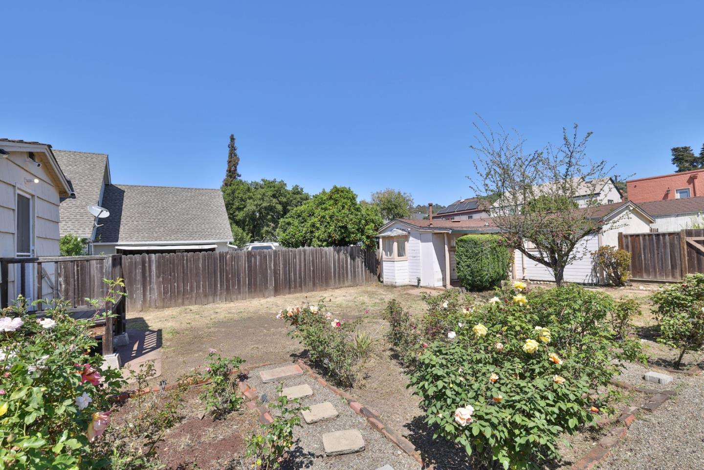 494 Lewis Avenue San Leandro, CA 94577 - Photo 18 of 19 a view of a backyard