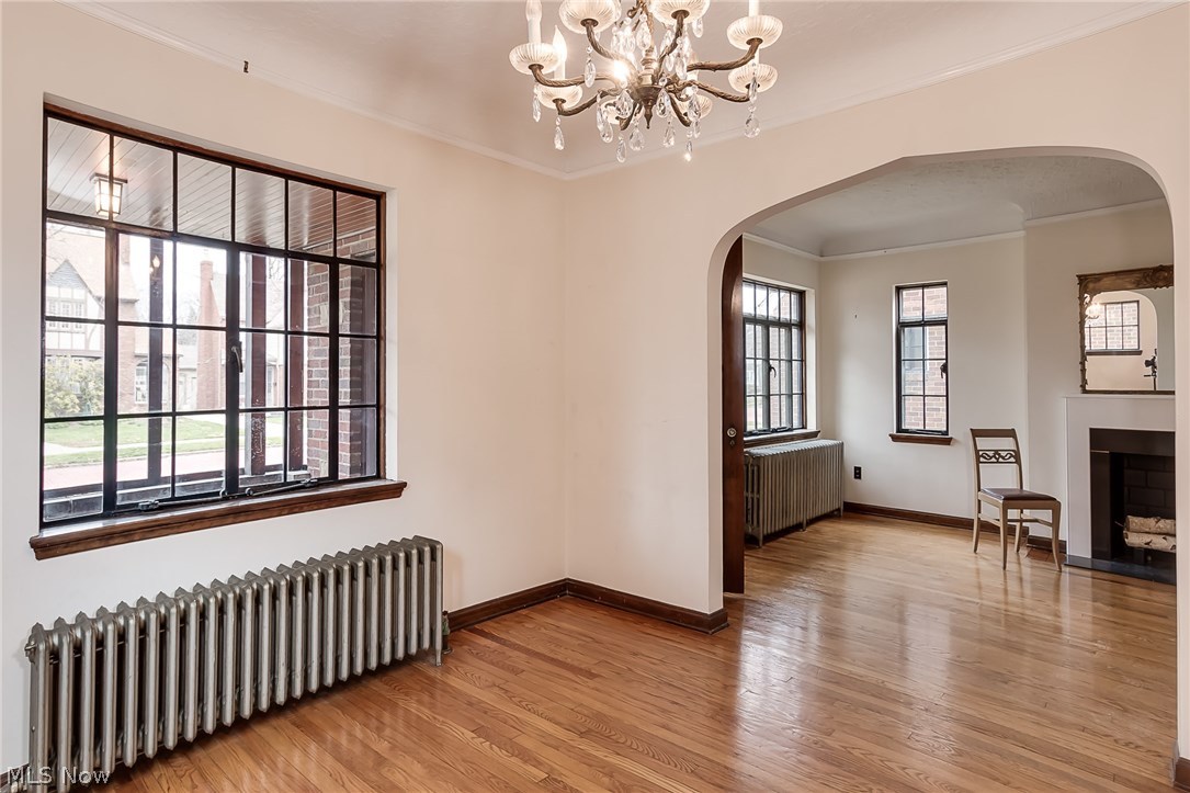 18012 Maplecliff Road Cleveland, OH 44119 - Photo 3 of 23 Dining room overlooks front porch...