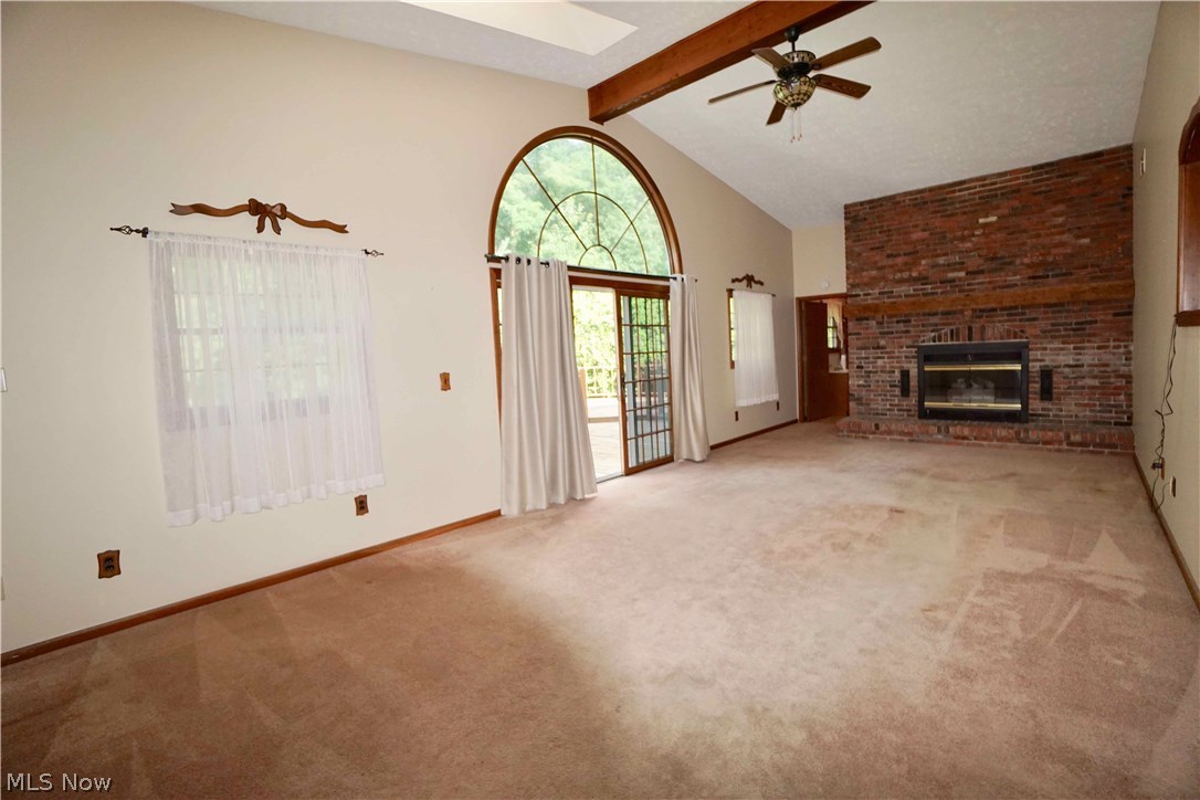 6490 Coleridge Road Painesville, OH 44077 - Photo 16 of 28 Family room in rear of home