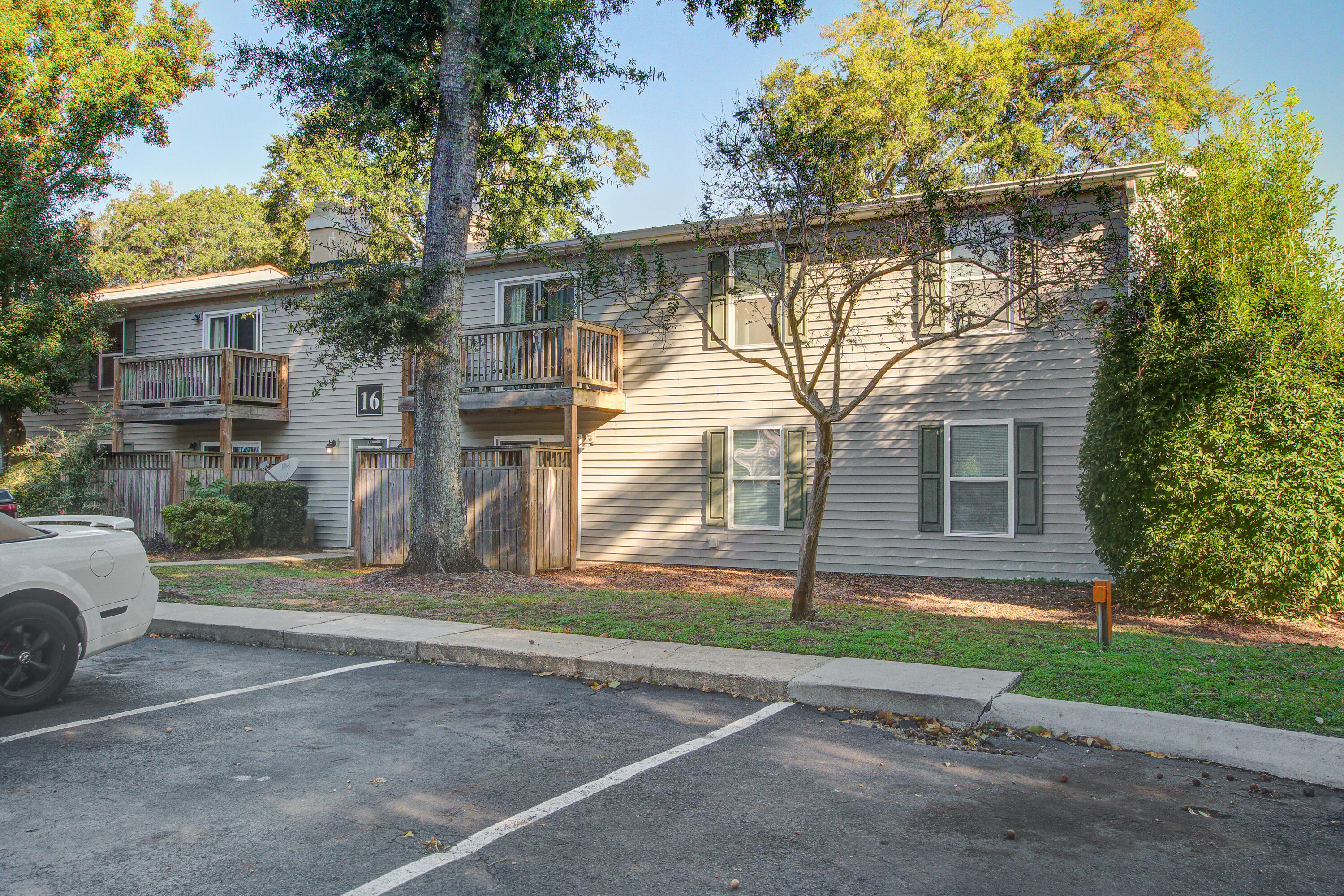 1402 Camp Road, Unit 16F Charleston, SC 29412 - Photo 5 of 31 1402 (1)