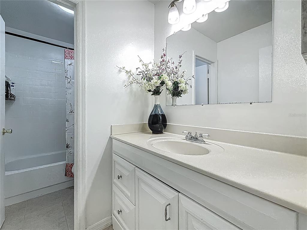 1241 McMullen Booth Road Clearwater, FL 33759 - Photo 11 of 37