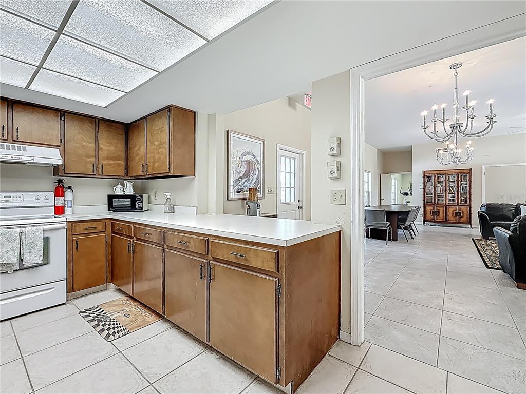 1241 McMullen Booth Road Clearwater, FL 33759 - Photo 30 of 37