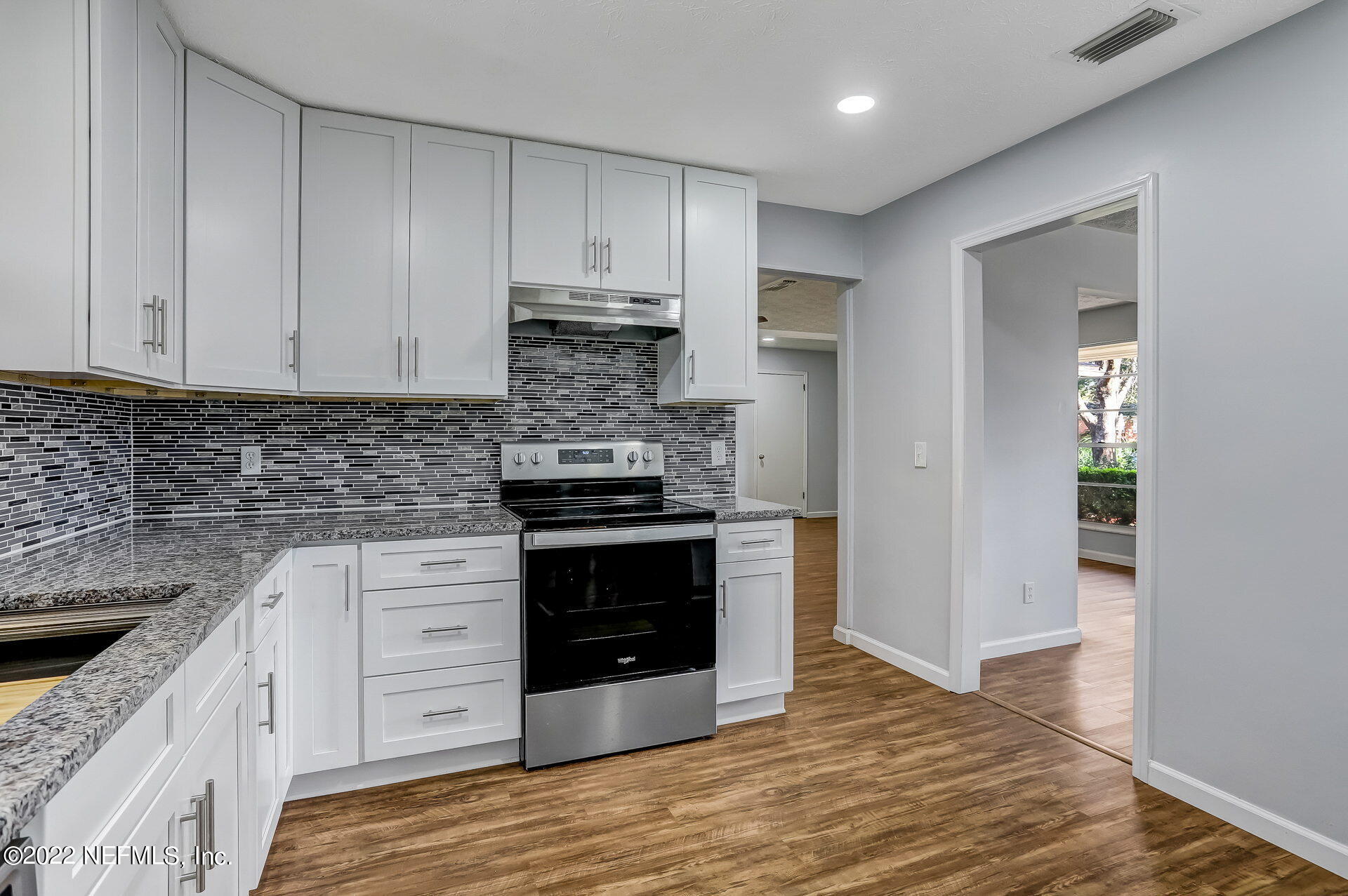 2510 Aquarius Road Orange Park, FL 32073 - Photo 18 of 63 Wood shaker cabinets