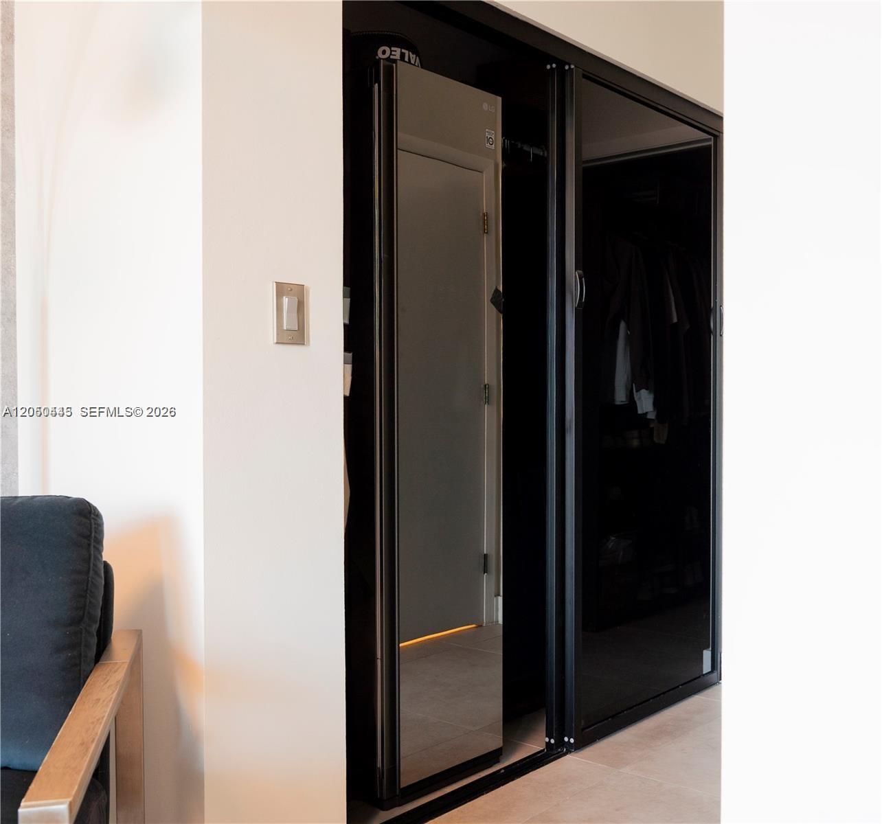 90 Southwest 3rd Street, Unit 3703 Miami, FL 33130 - Photo 11 of 34 Gallery Image 11