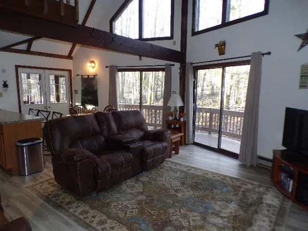 $1,950 | 64 Hugo Drive, Albrightsville, PA 18210