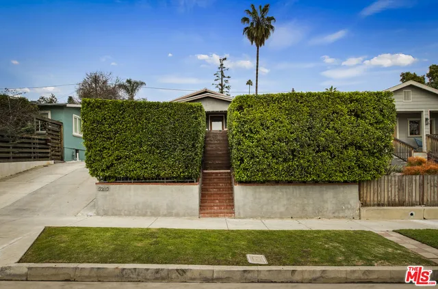 $4,000 | 5215 Almaden Drive, Los Angeles, CA 90042