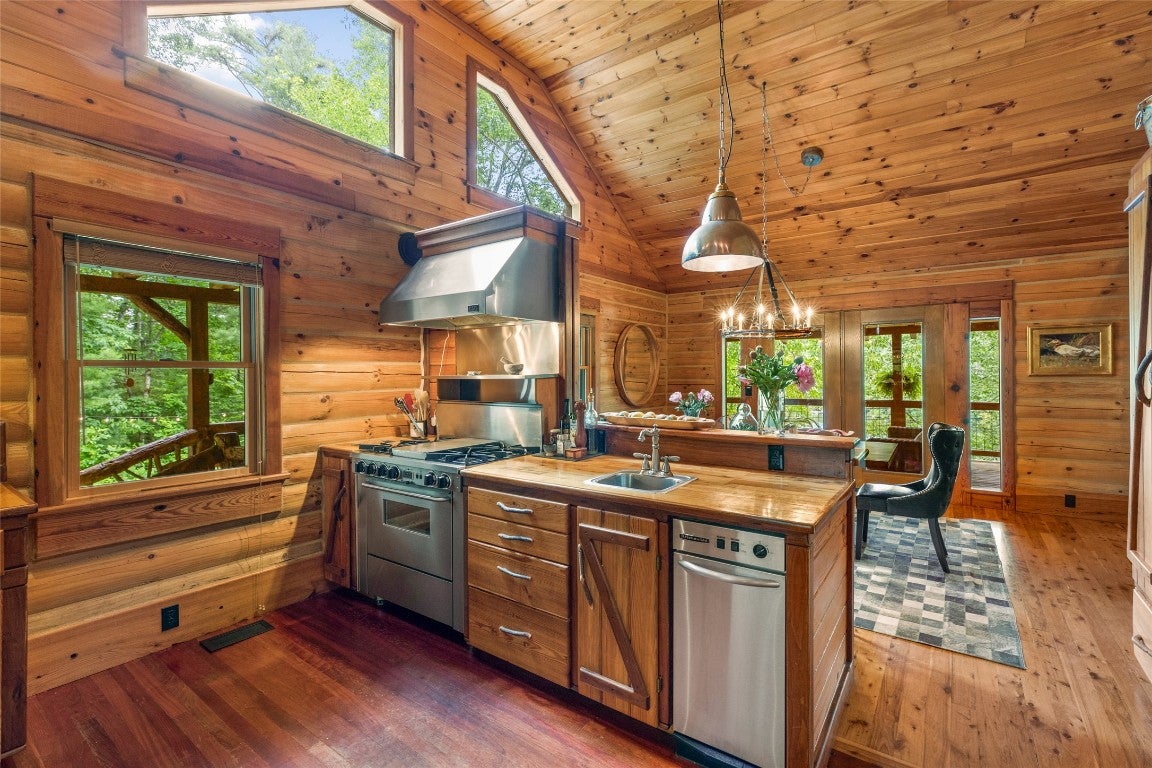 696 Strawberry Hill Road Cullowhee, NC 28723 - Photo 23 of 81 Gallery Image 23