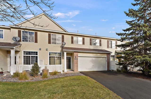 $319,900 | 17868 96th Avenue North, Maple Grove, MN 55311