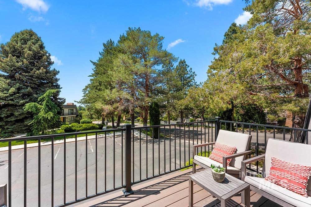 103 West Braemere Road Boise, ID 83702 - Photo 19 of 23 View of deck
