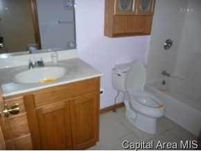 8054 Thomas Road Rochester, IL 62563 - Photo 8 of 12 Gallery Image 8