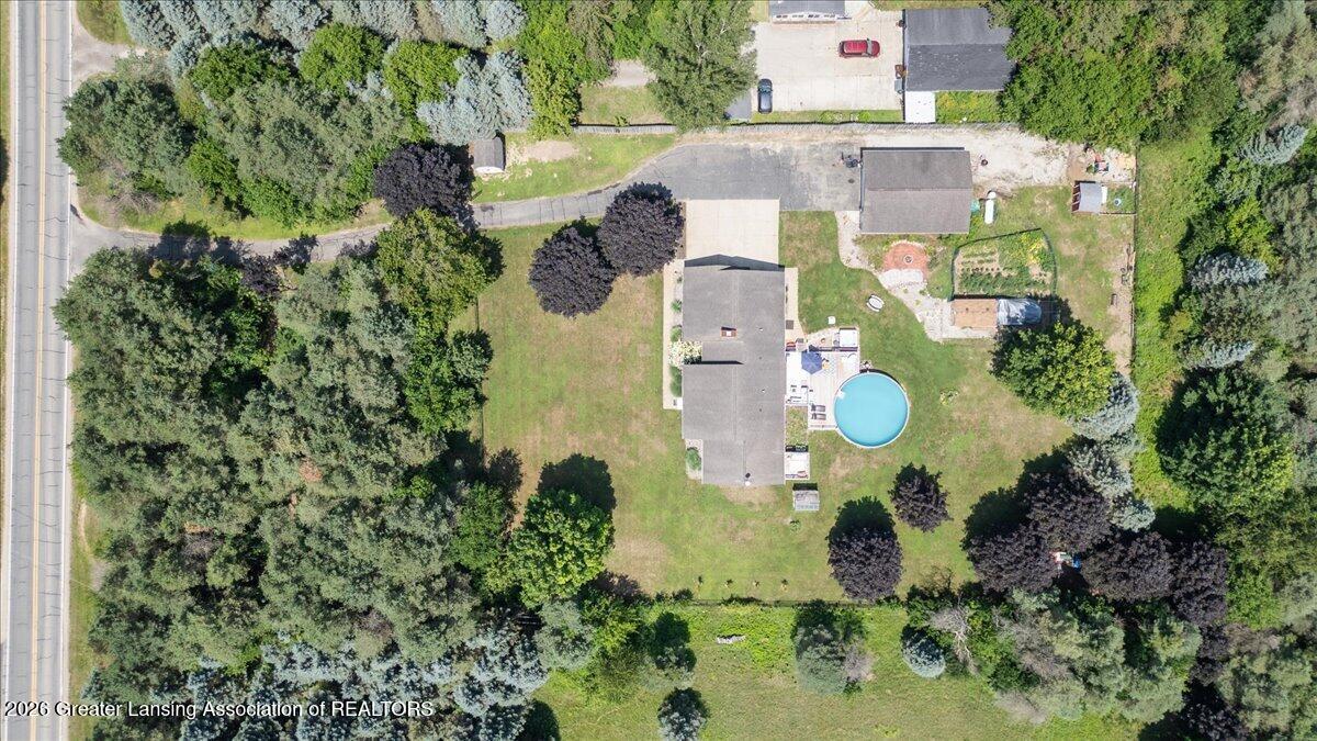 15071 South Jones Road Eagle, MI 48822 - Photo 18 of 76 19-Media Jett - 11