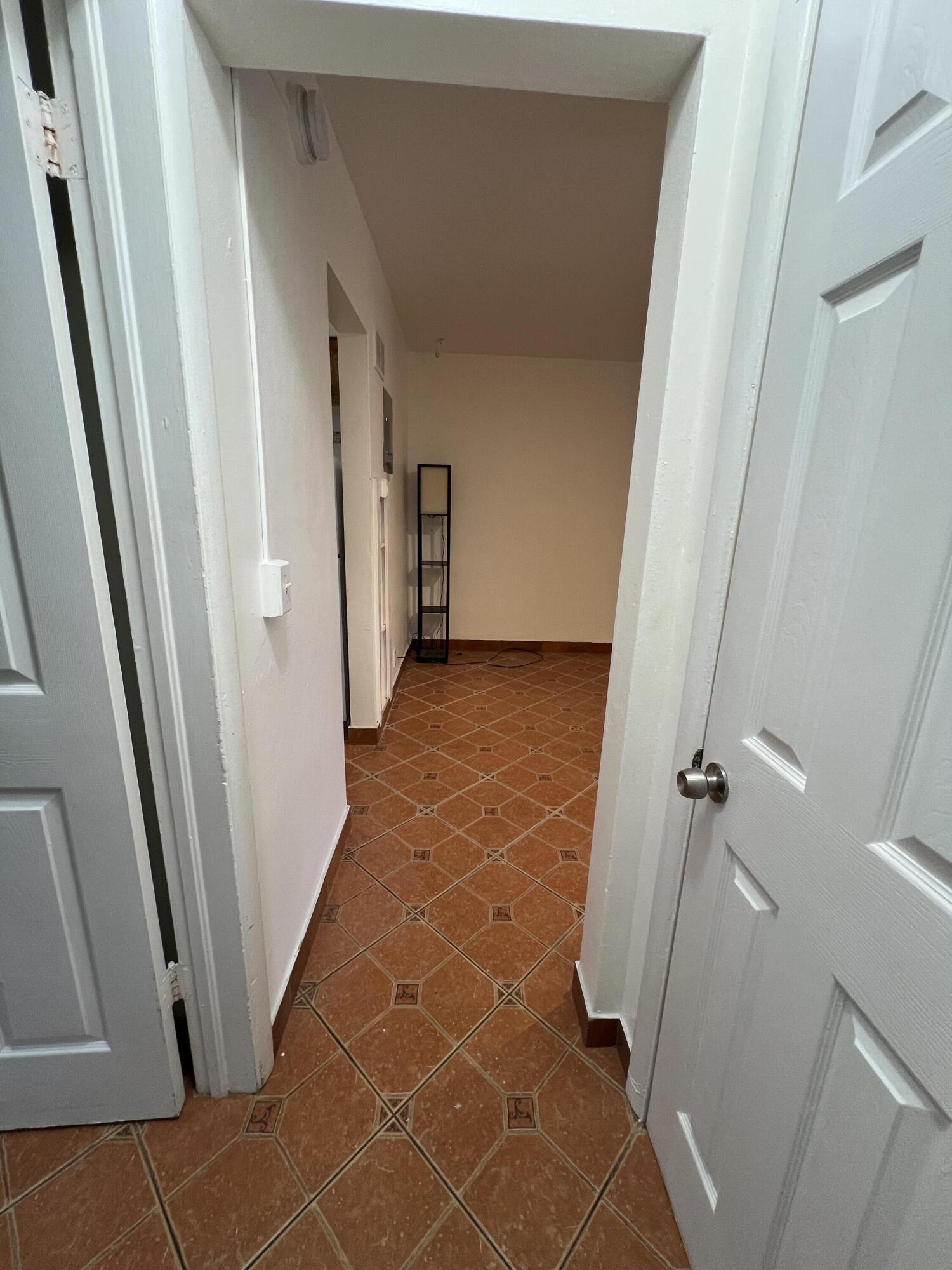 311 Inlet Way, Unit 11 Palm Beach Shores, FL 33404 - Photo 15 of 15 IMG_1350