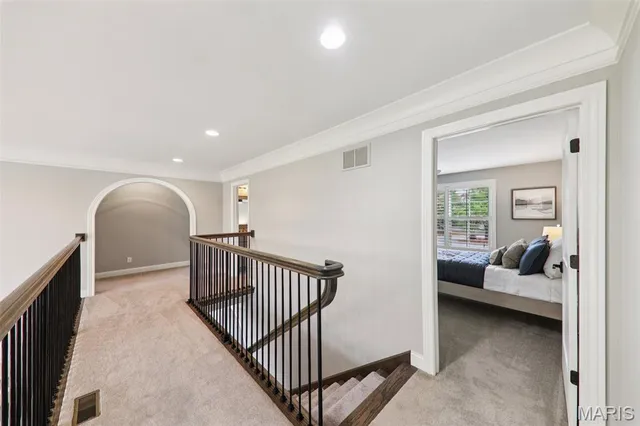 $2,000,000 | 115 Ladue Pine Woods Place, St. Louis, MO 63141