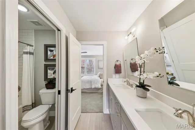 $2,000,000 | 115 Ladue Pine Woods Place, St. Louis, MO 63141