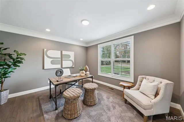 $2,000,000 | 115 Ladue Pine Woods Place, St. Louis, MO 63141