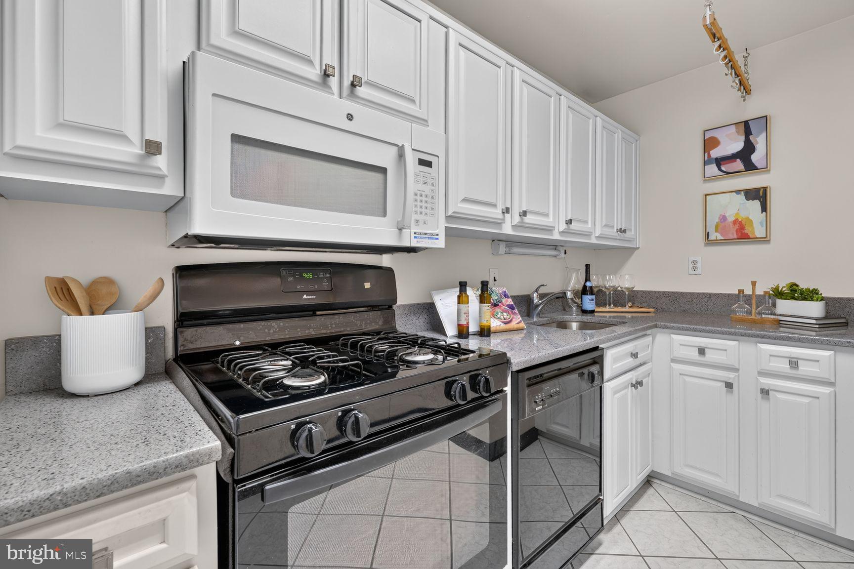 209 G Street Southwest, Unit 143 Washington, DC 20024 - Photo 9 of 33