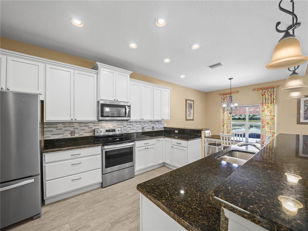 1507 Riviera Court Winter Haven, FL 33859 - Photo 8 of 70