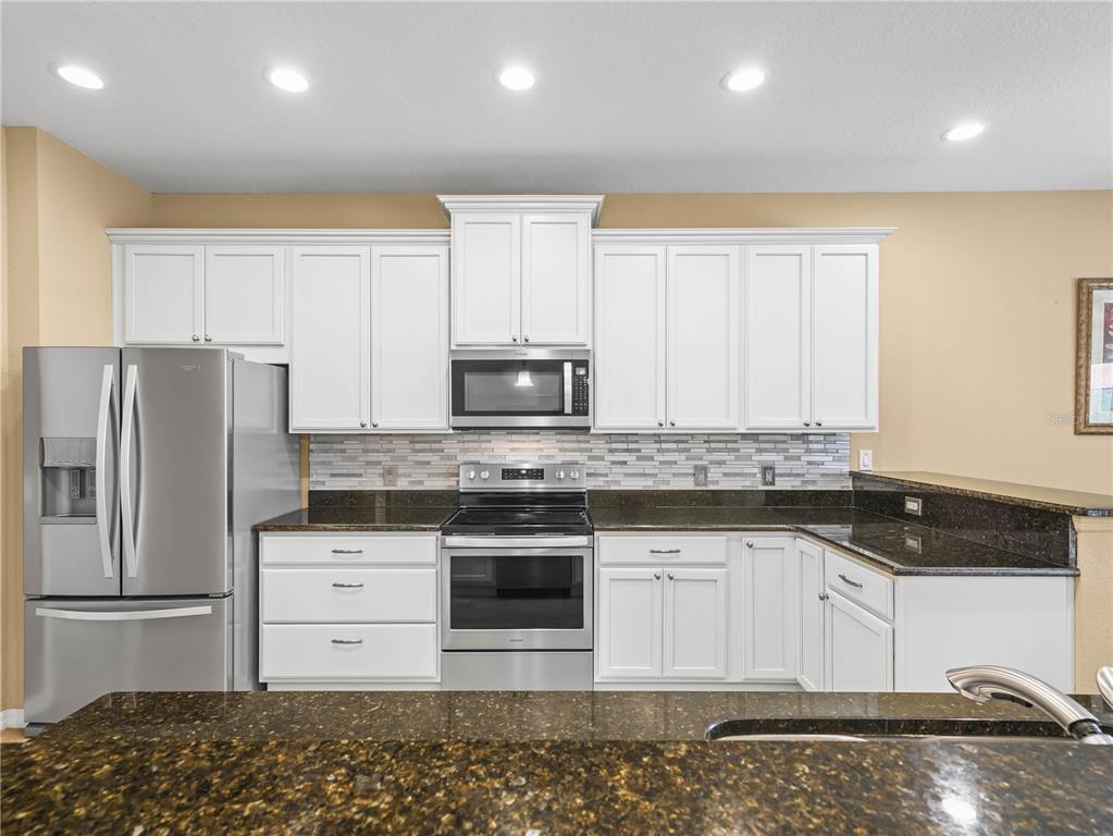 1507 Riviera Court Winter Haven, FL 33859 - Photo 10 of 70