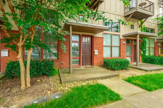 $369,000 | 852 East 8th Street, Chattanooga, TN 37403