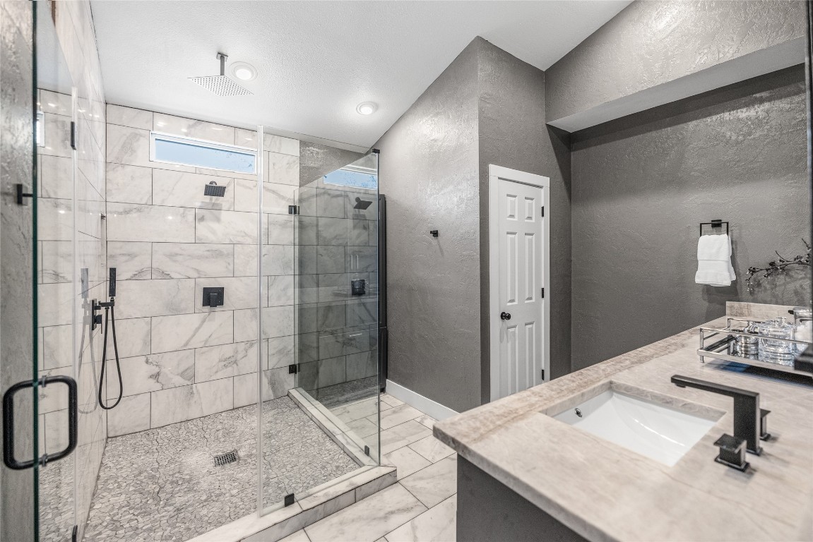 495 Everitt Road Cleveland, TX 77328 - Photo 16 of 41