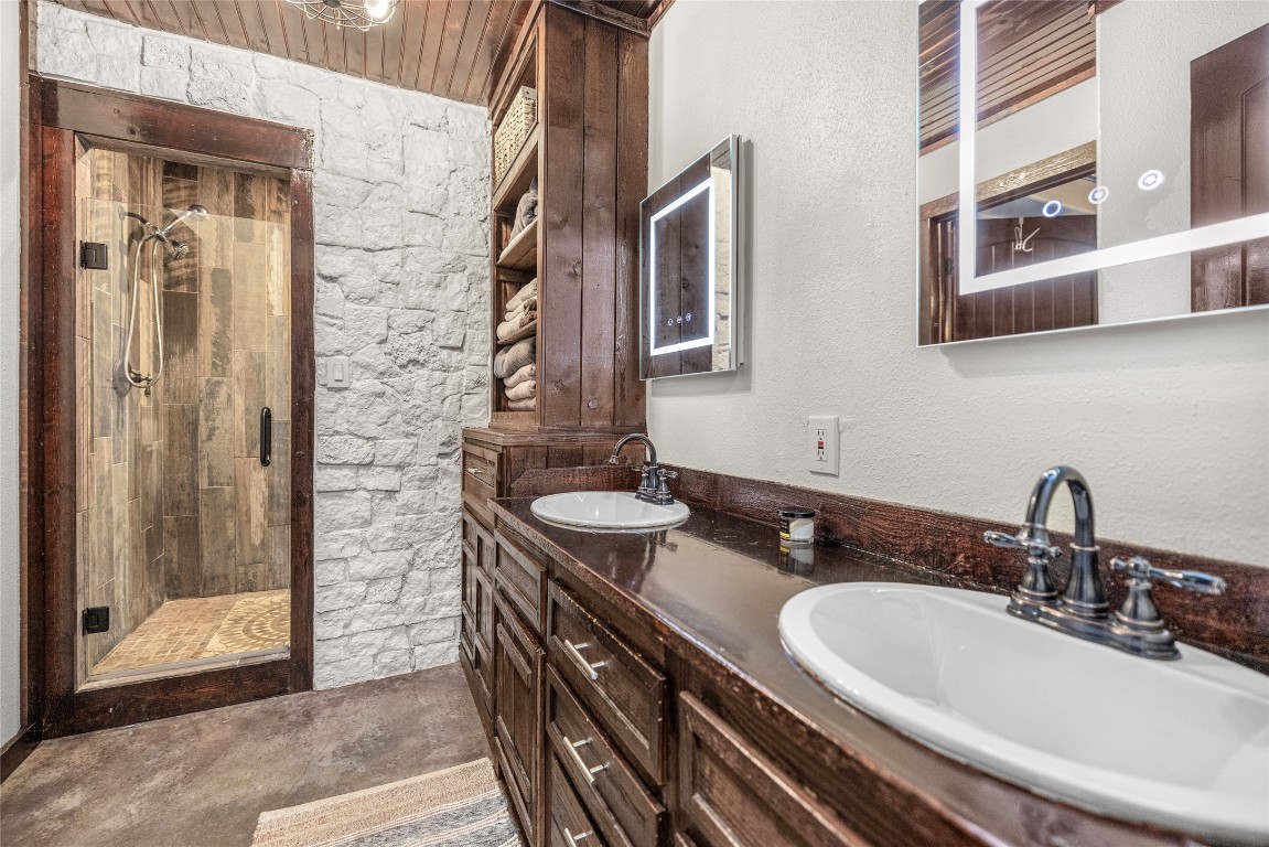 495 Everitt Road Cleveland, TX 77328 - Photo 20 of 41