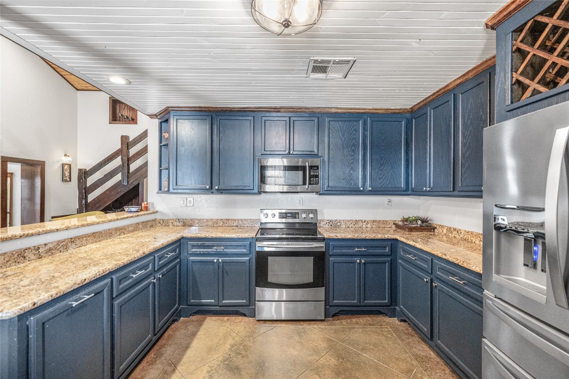 495 Everitt Road Cleveland, TX 77328 - Photo 6 of 41