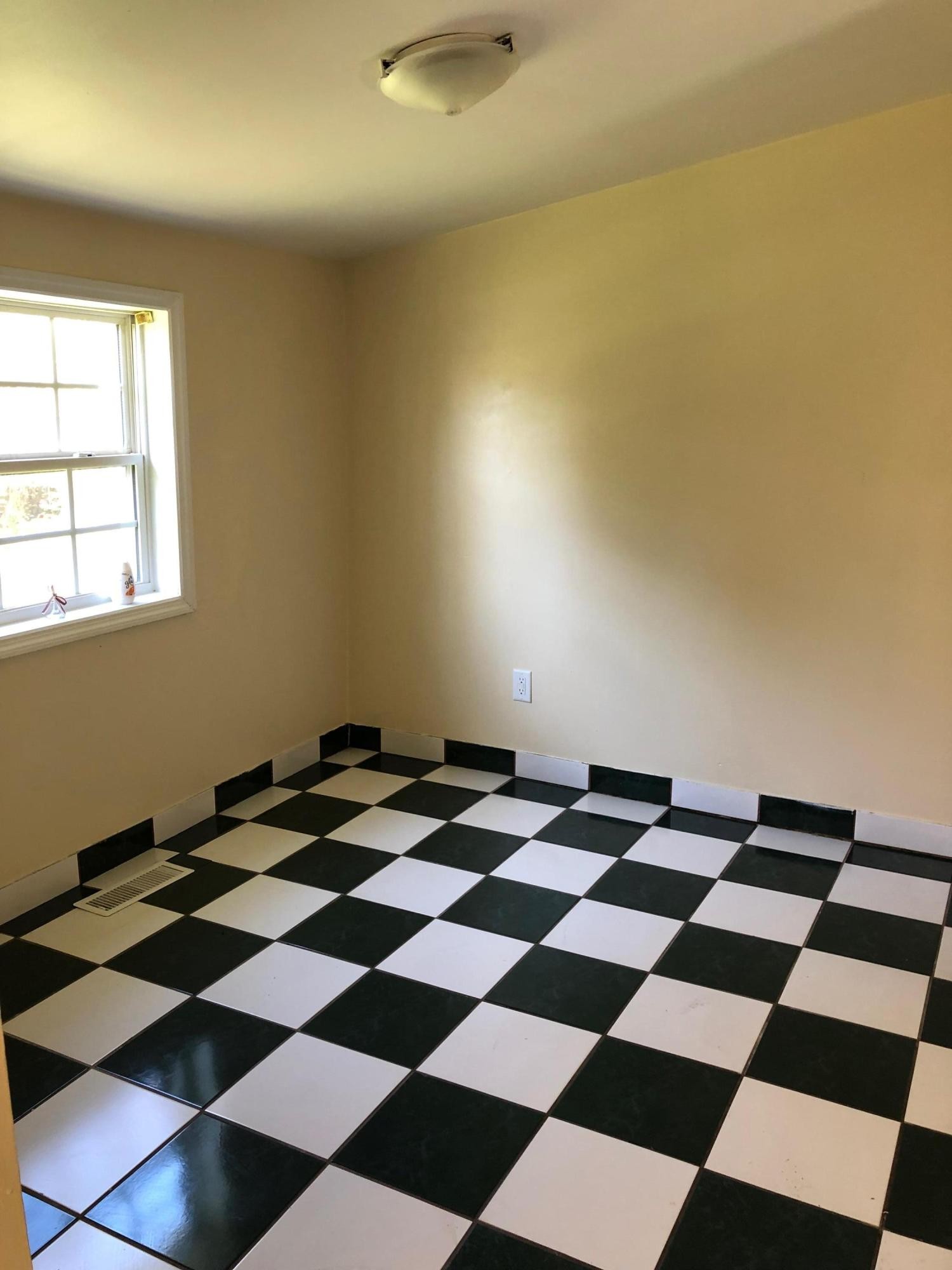 714 Haley Street Athens, TN 37303 - Photo 4 of 14 Gallery Image 4