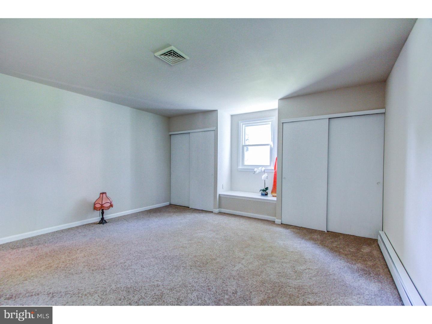 964 Lavera Road Warminster, PA 18974 - Photo 15 of 25 Master Bedroom