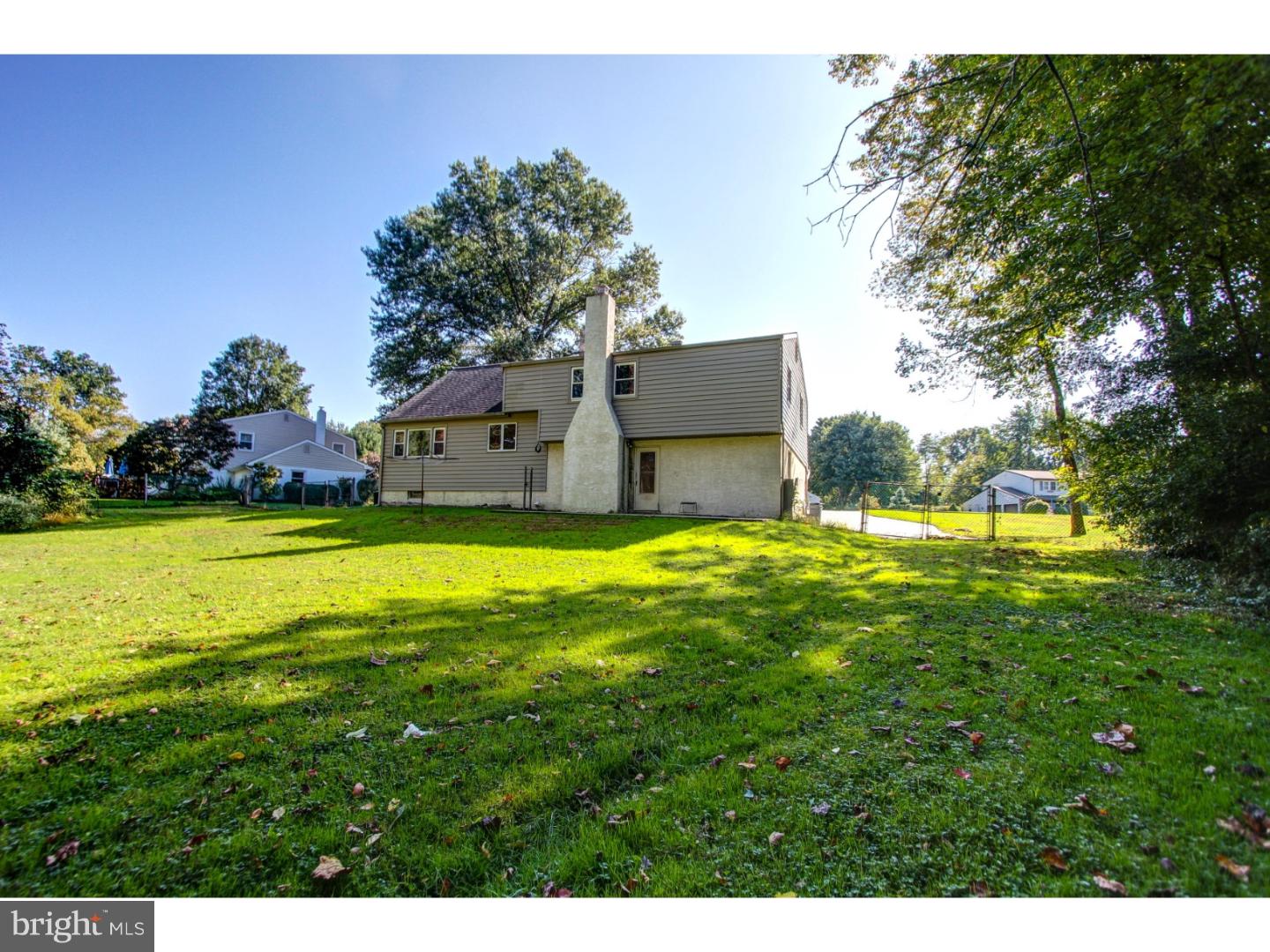 964 Lavera Road Warminster, PA 18974 - Photo 24 of 25 Exterior Back