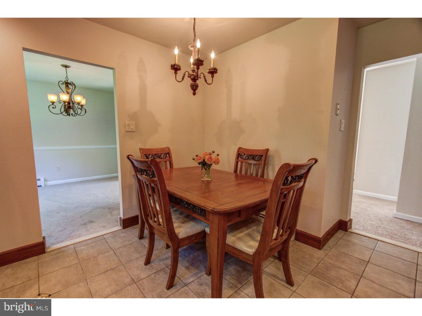964 Lavera Road Warminster, PA 18974 - Photo 9 of 25 Breakfast Room
