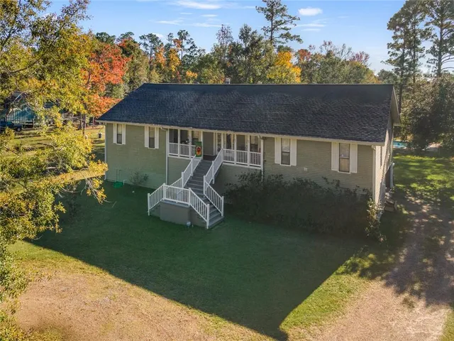 $350,000 | 26512 Lucille Drive, Lacombe, LA 70445