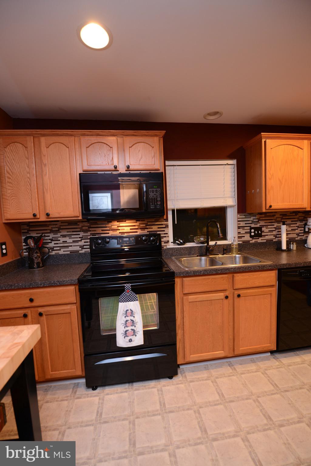 1917 Sunberry Road Baltimore, MD 21222 - Photo 15 of 70 Gallery Image 15