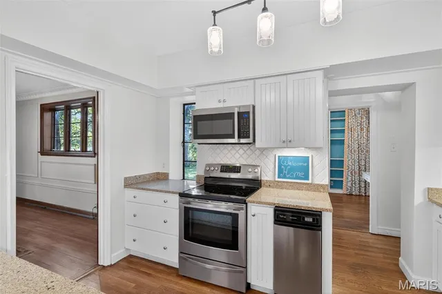 $599,900 | 22 Country Club Place, Belleville, IL 62223