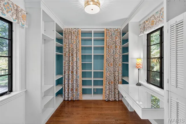 $599,900 | 22 Country Club Place, Belleville, IL 62223