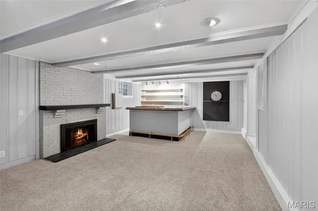 $599,900 | 22 Country Club Place, Belleville, IL 62223