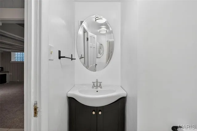 $599,900 | 22 Country Club Place, Belleville, IL 62223