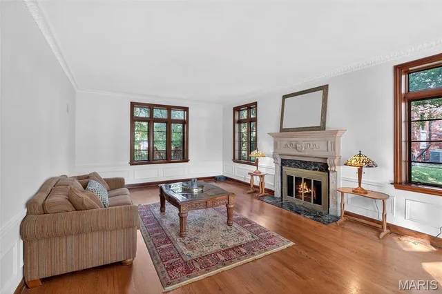 $599,900 | 22 Country Club Place, Belleville, IL 62223