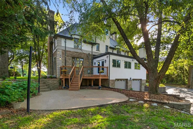 $599,900 | 22 Country Club Place, Belleville, IL 62223