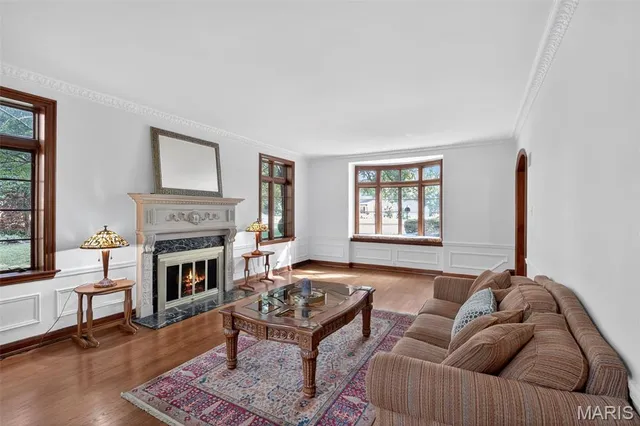 $599,900 | 22 Country Club Place, Belleville, IL 62223