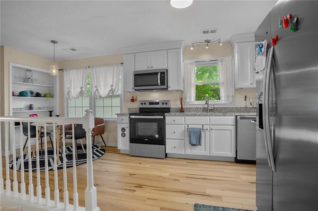 3518 Johnson Street High Point, NC 27265 - Photo 11 of 49