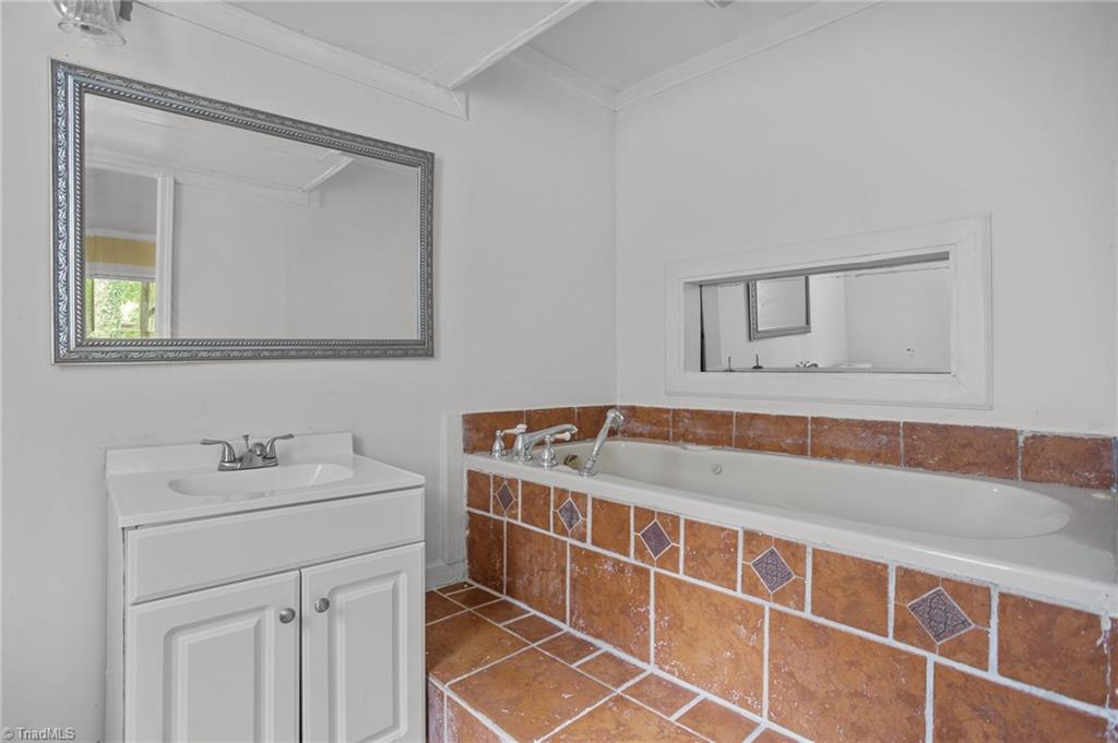 3518 Johnson Street High Point, NC 27265 - Photo 38 of 49