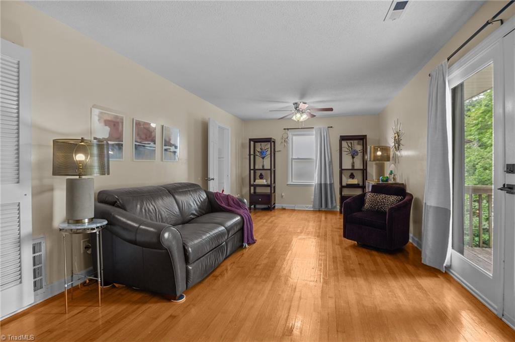 3518 Johnson Street High Point, NC 27265 - Photo 6 of 49