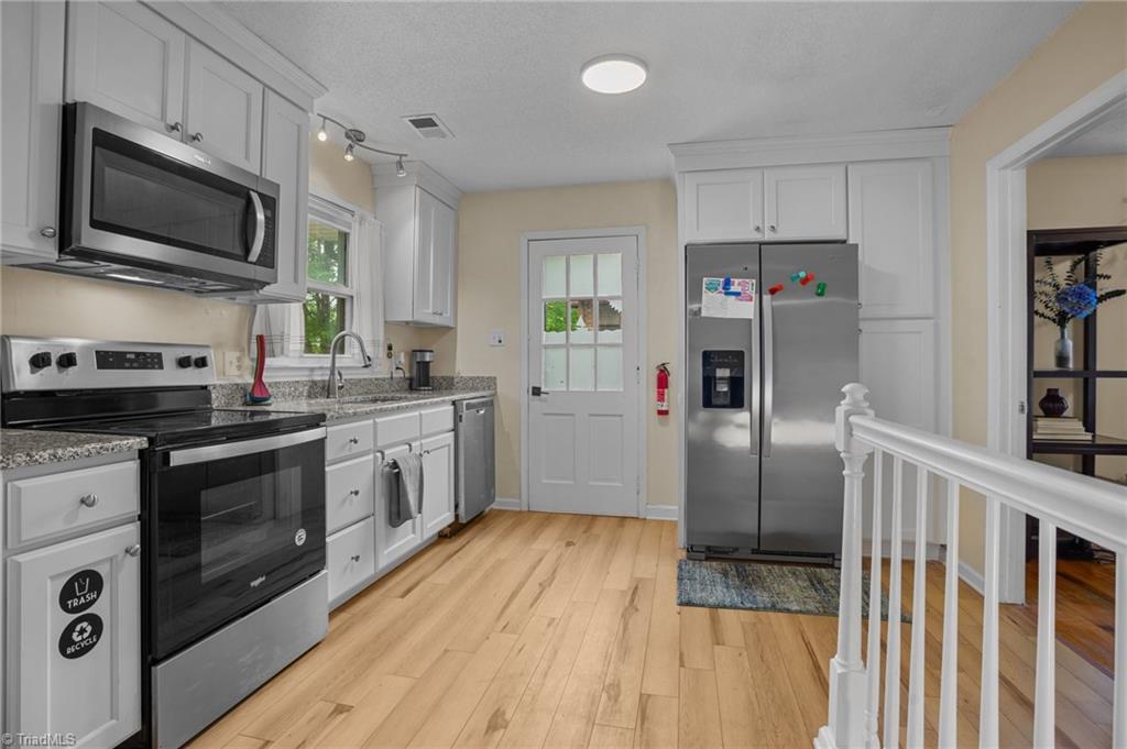 3518 Johnson Street High Point, NC 27265 - Photo 10 of 49