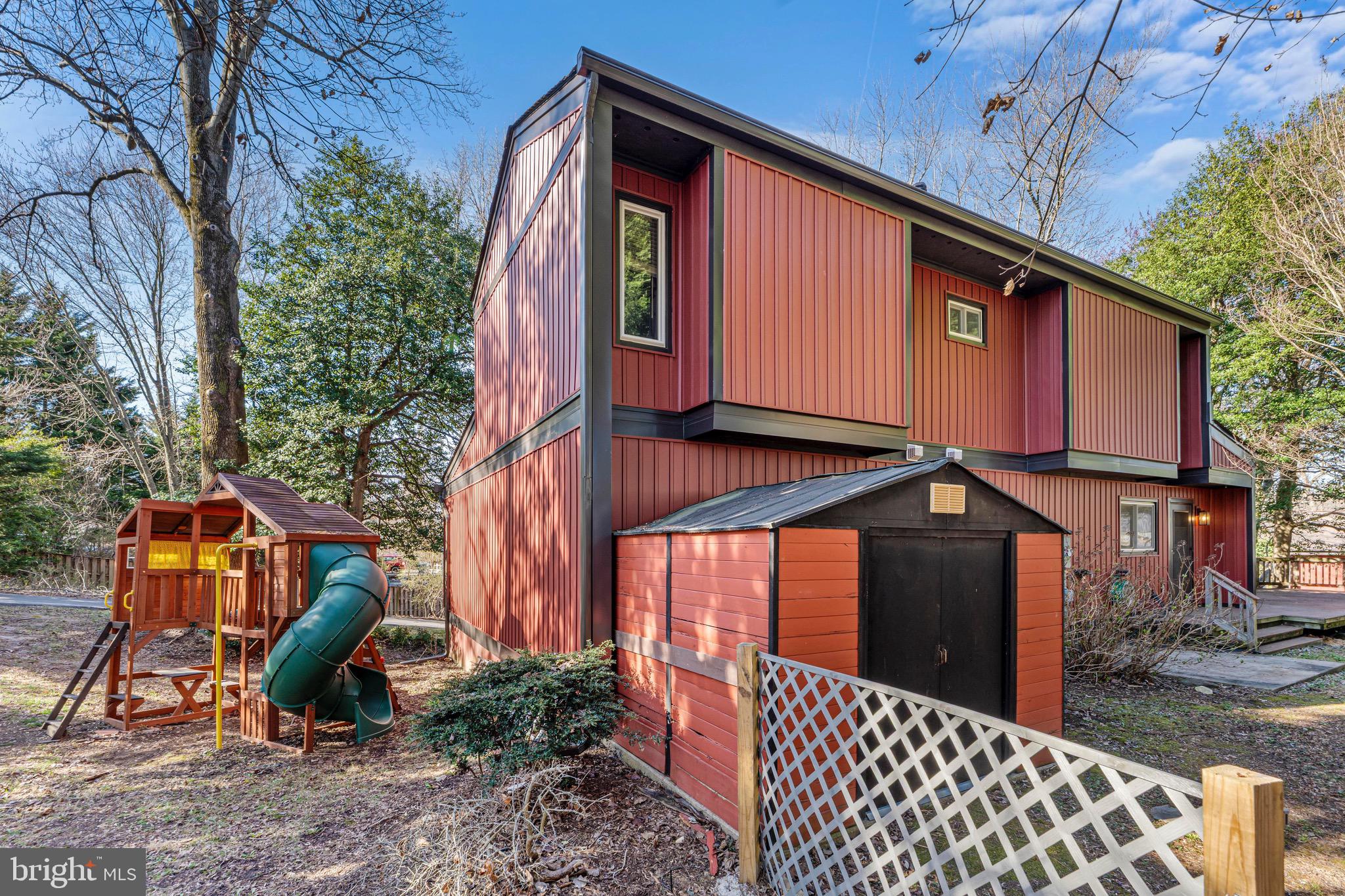7512 Rolling Road Springfield, VA 22153 - Photo 30 of 32 a front view of a house