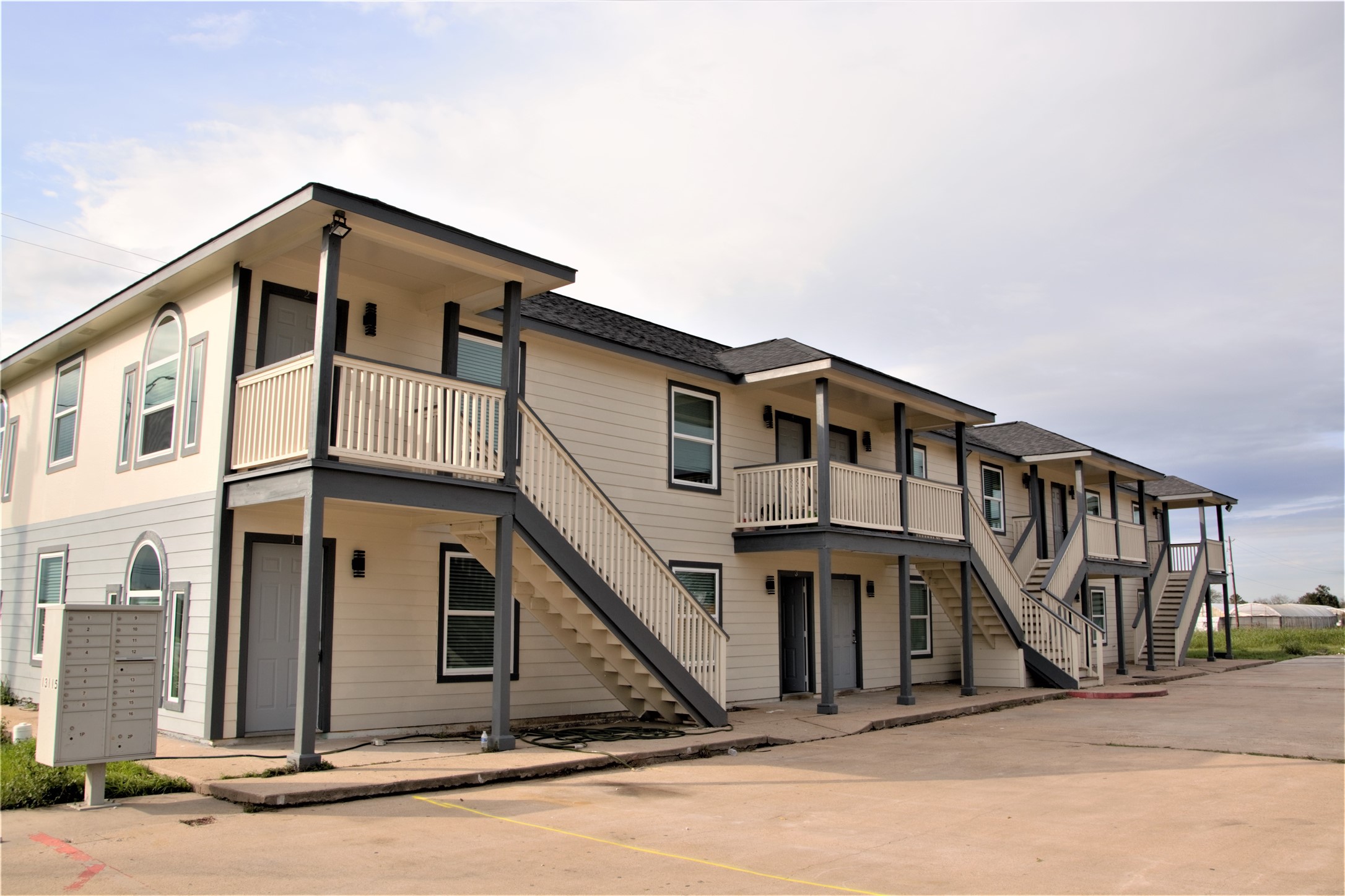 13115 Highway 6, Unit 4 Rosharon, TX 77583 - Photo 2 of 27 Gallery Image 2